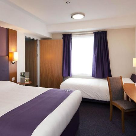 Premier Inn Kidderminster Extérieur photo