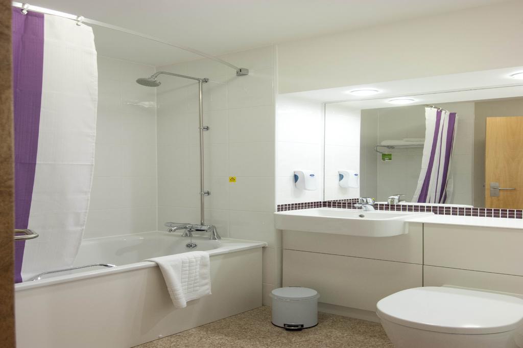 Premier Inn Kidderminster Extérieur photo