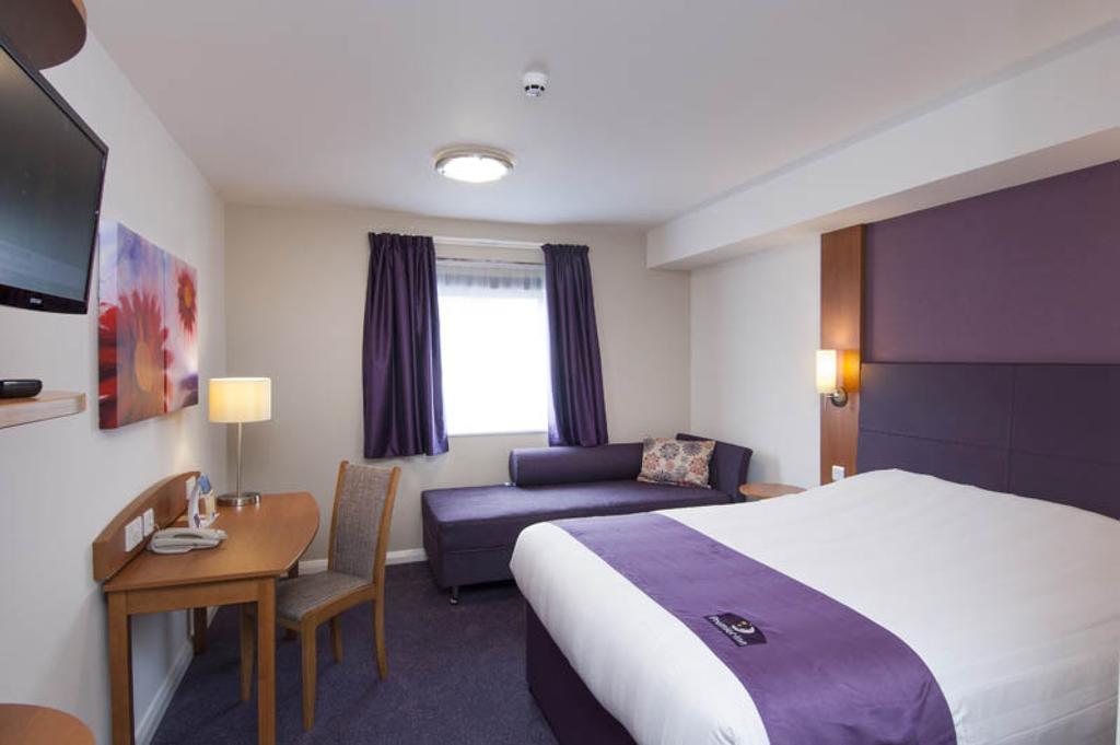 Premier Inn Kidderminster Extérieur photo