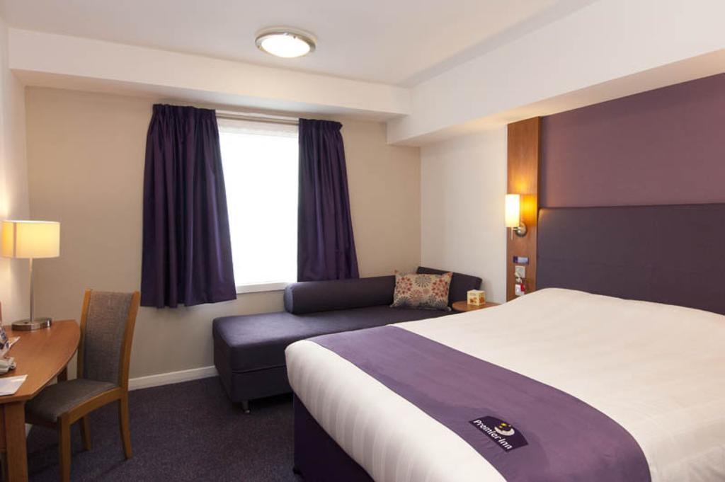 Premier Inn Kidderminster Extérieur photo
