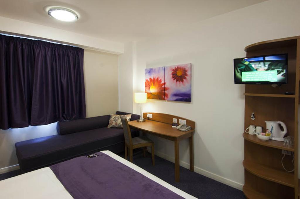Premier Inn Kidderminster Extérieur photo