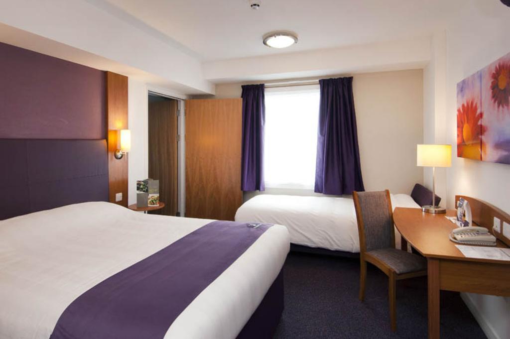 Premier Inn Kidderminster Extérieur photo