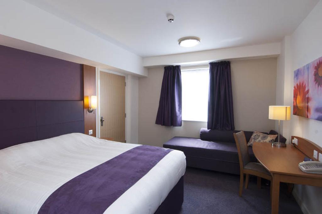 Premier Inn Kidderminster Extérieur photo